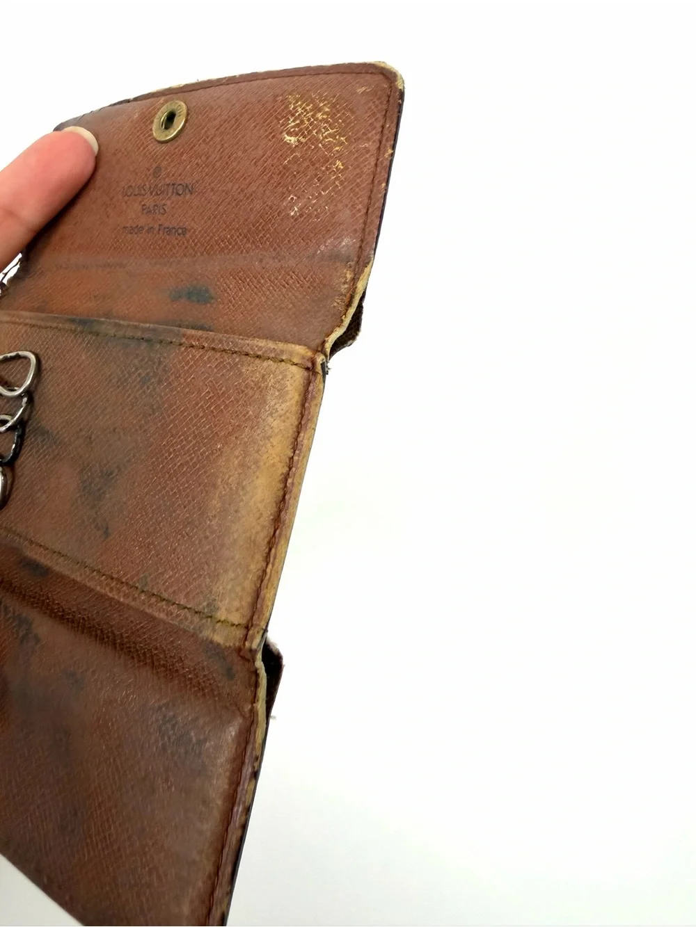 Authentic Louis Vuitton Monogram 4 Key Holder Case